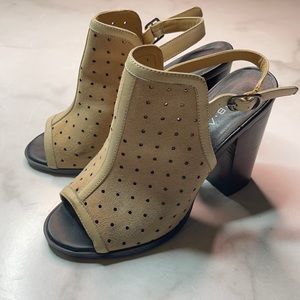 Kelsi Dagger Goya 2 Heeled Sandal Size 7.5
